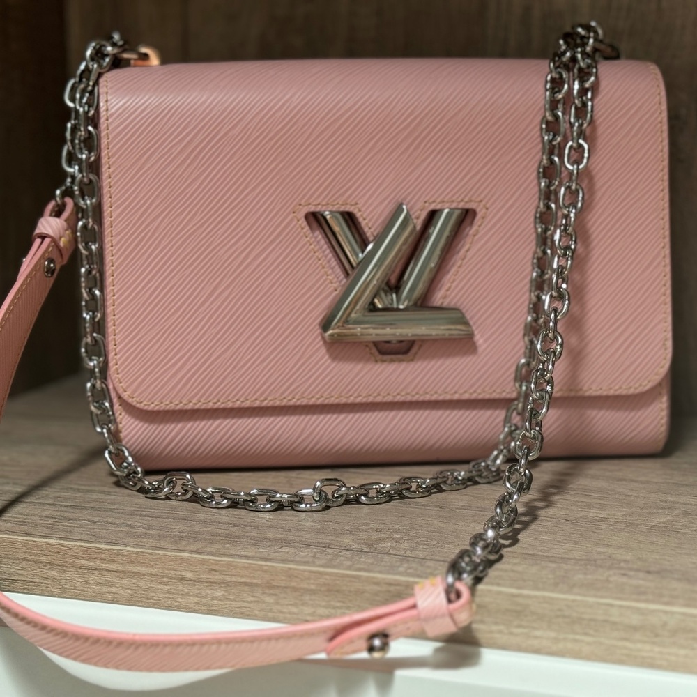 LOUIS VUITTON Epi Twist MM pink